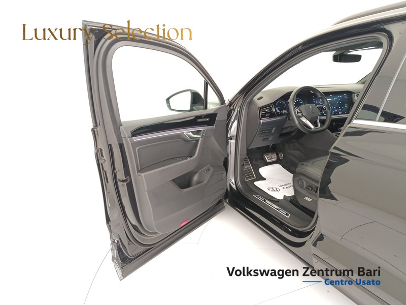 Volkswagen Touareg 3.0 v6 tdi elegance r-line exterior pack 231cv tiptronic - 13