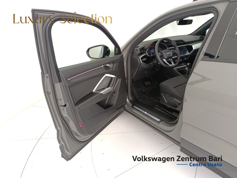 Audi Q3 sportback 35 2.0 tdi s line edition s-tronic - 13