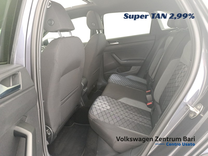 Volkswagen Taigo 1.0 tsi r-line 115cv dsg - 16