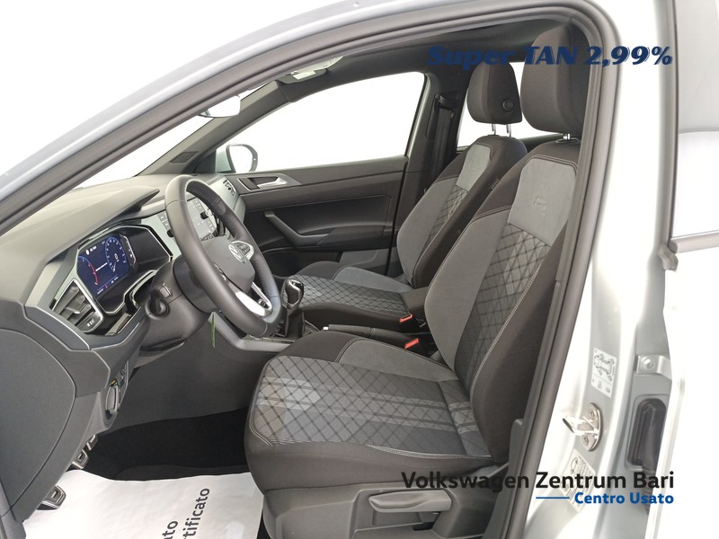 Volkswagen Taigo 1.0 tsi r-line 115cv - 16