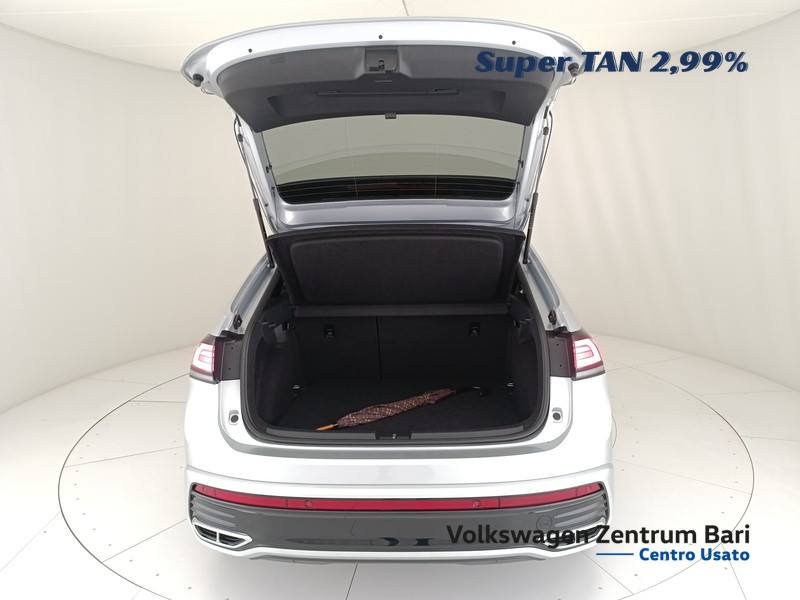 Volkswagen Taigo 1.0 tsi r-line 115cv - 23