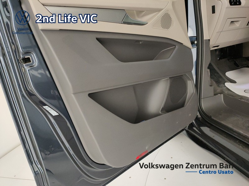 Volkswagen VIC T6 Transporter California Beach5 110TDI Aut - 21