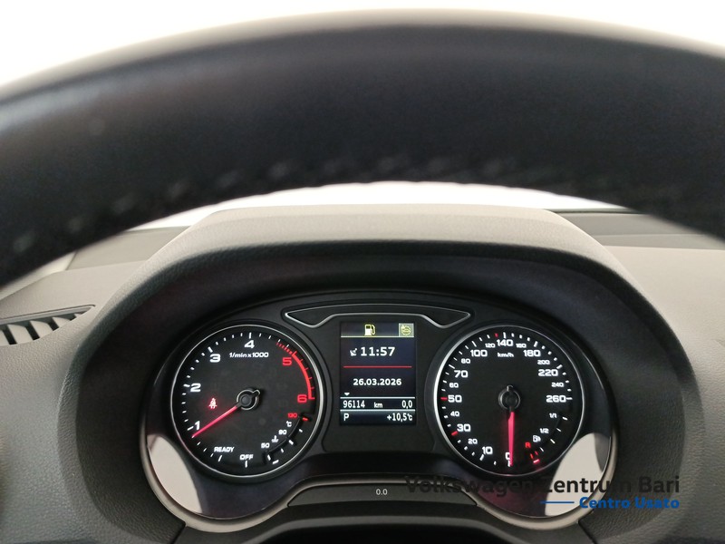 Audi Q2 35 2.0 tdi business s-tronic - 10