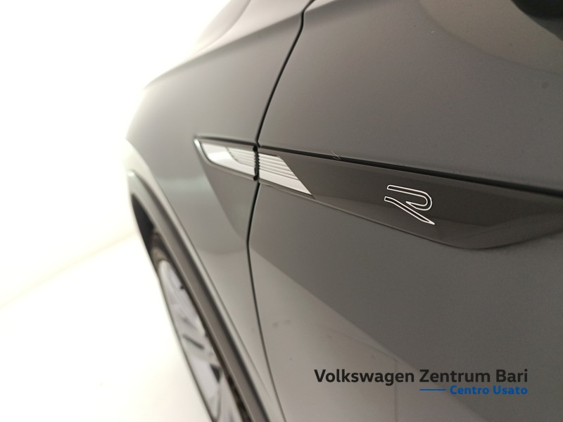 Volkswagen Tiguan 2.0 tdi r-line 4motion 150cv dsg - 16