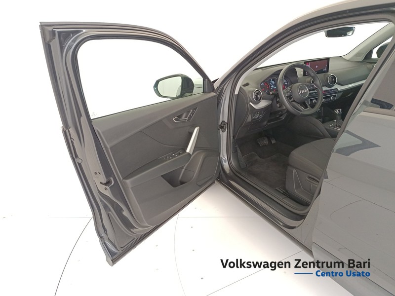 Audi Q2 30 2.0 tdi business s-tronic - 13