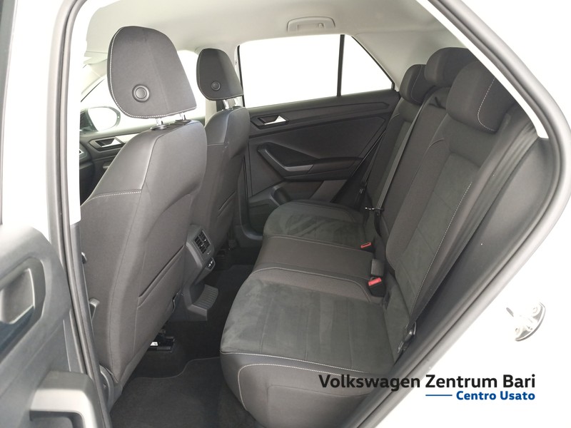 Volkswagen T-Roc 1.5 tsi style dsg - 17