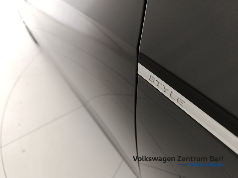 Volkswagen Golf 2.0 tdi style 115cv - 22