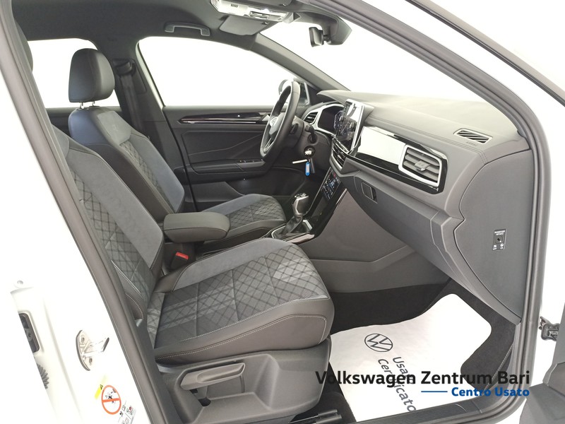 Volkswagen T-Roc 1.5 tsi r-line dsg - 22