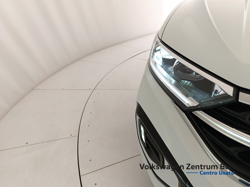 Volkswagen T-Roc 1.5 tsi r-line dsg - 23