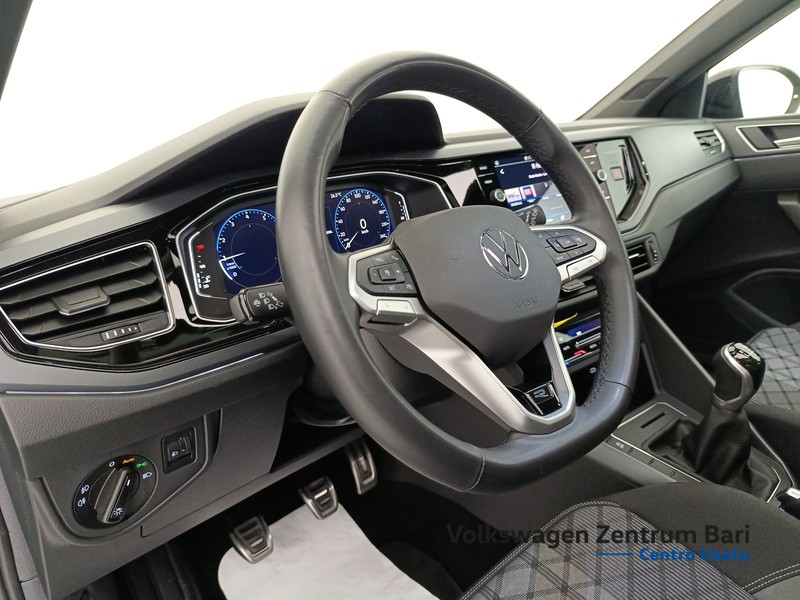 Volkswagen Taigo 1.0 tsi r-line 115cv - 12