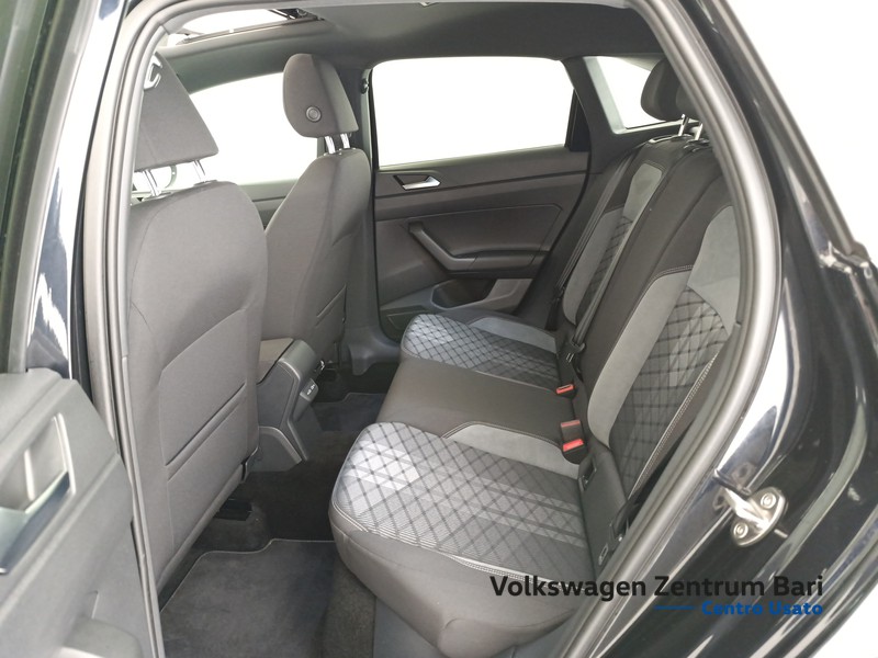 Volkswagen Taigo 1.0 tsi r-line 115cv - 17