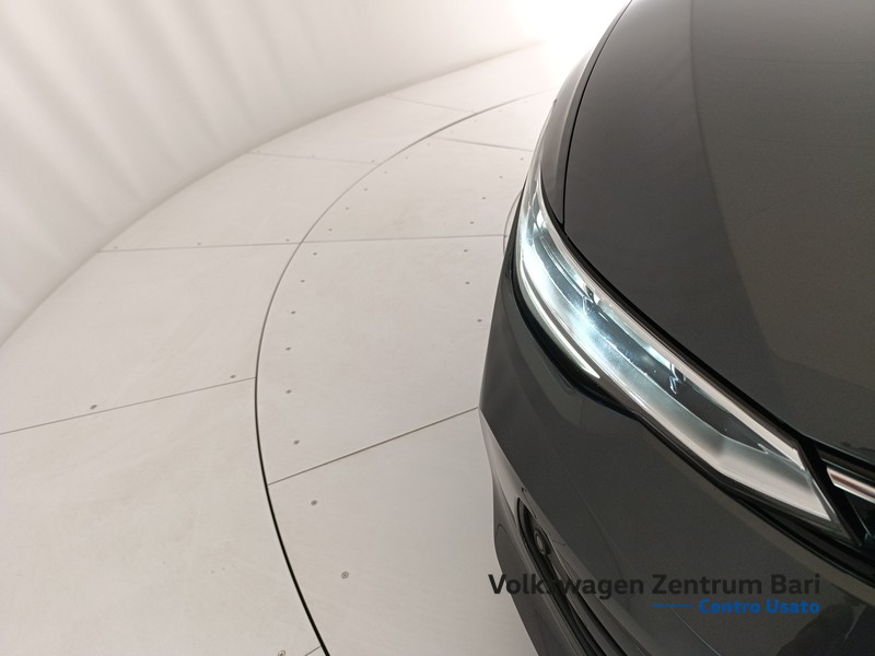 Volkswagen Golf 2.0 tdi life 115cv - 22