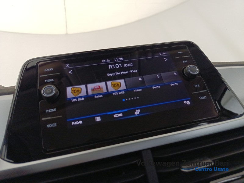 Volkswagen T-Roc 1.0 tsi life 110cv - 12