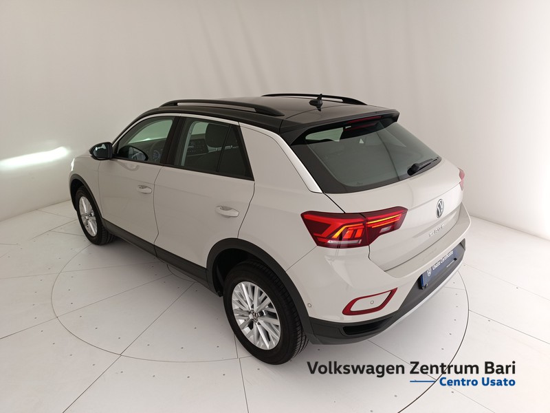 Volkswagen T-Roc 1.0 tsi life 110cv - 16