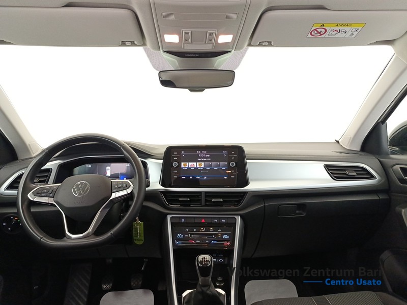 Volkswagen T-Roc 1.0 tsi life 110cv - 18