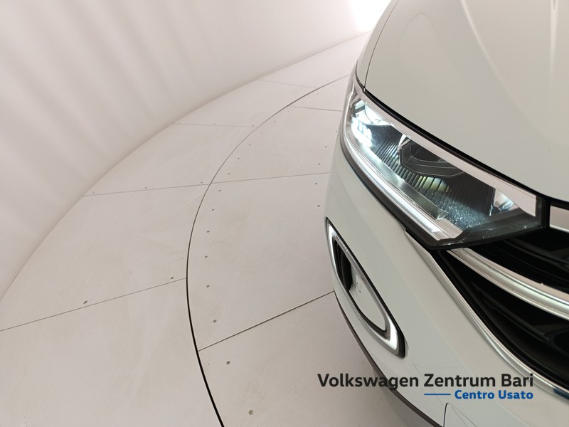 Volkswagen T-Roc 1.0 tsi style 110cv - 22