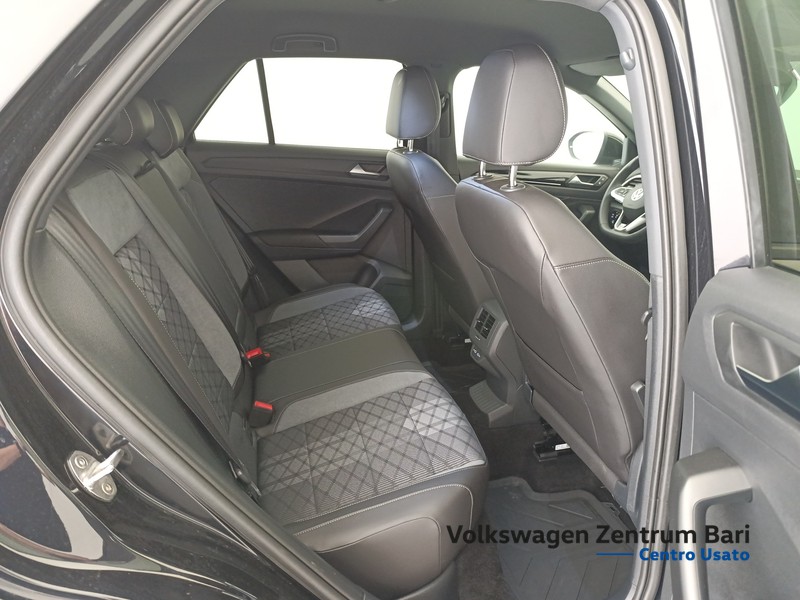 Volkswagen T-Roc 1.0 tsi r-line 110cv - 21