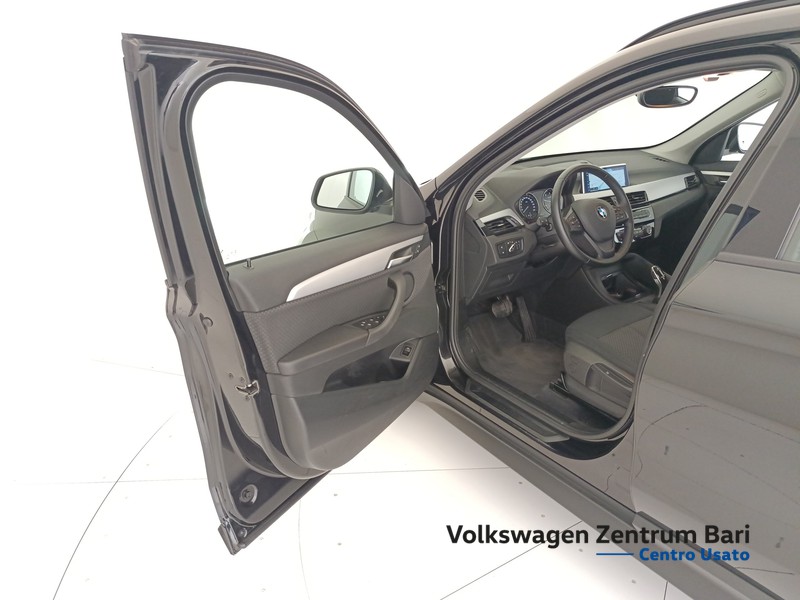 BMW X1 sdrive18d business advantage auto - 12