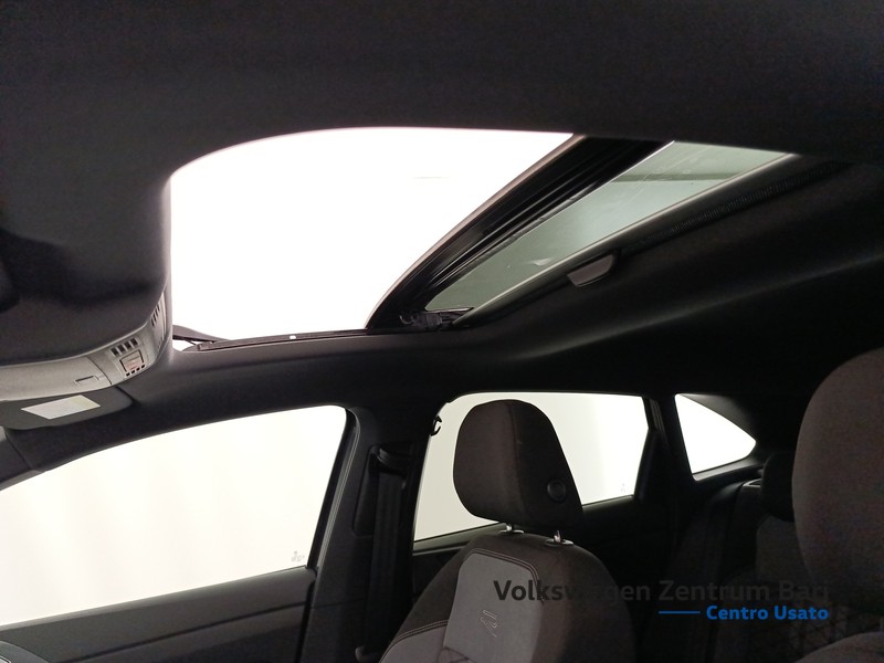 Volkswagen Taigo 1.0 tsi r-line 115cv - 14