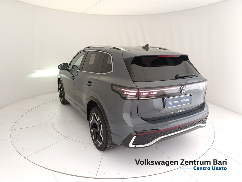 Volkswagen Tiguan 2.0 tdi r-line 4motion 193cv dsg - 14