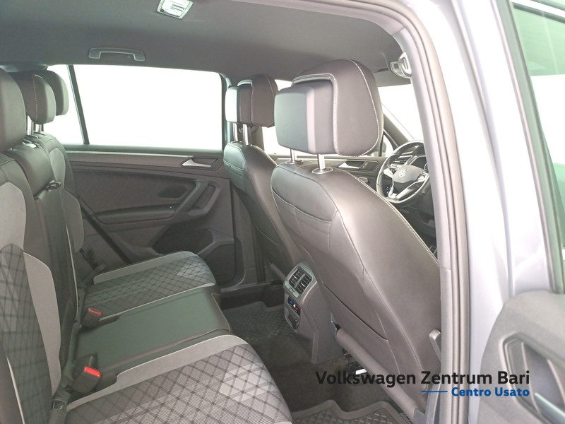 Volkswagen Tiguan 2.0 tdi r-line 4motion 200cv dsg - 22