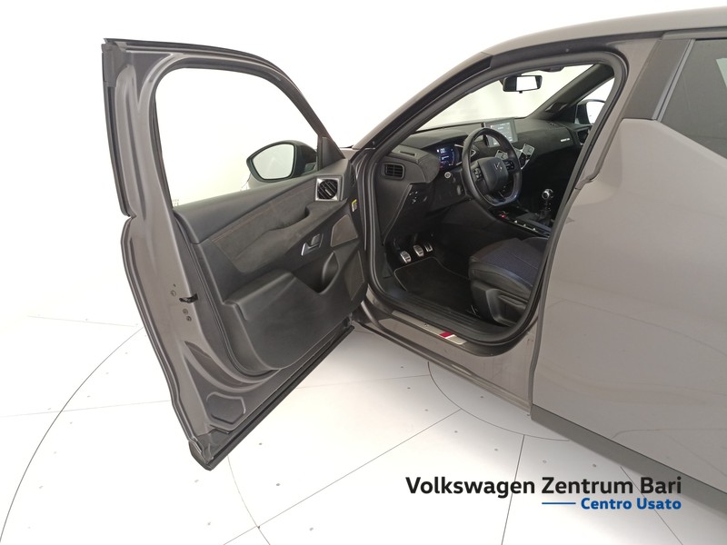 Citroen DS3 crossback 1.2 puretech performance line 100cv - 12