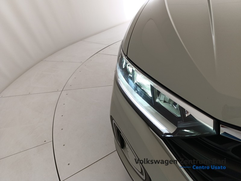 Volkswagen T-Roc 1.0 tsi sport - 21