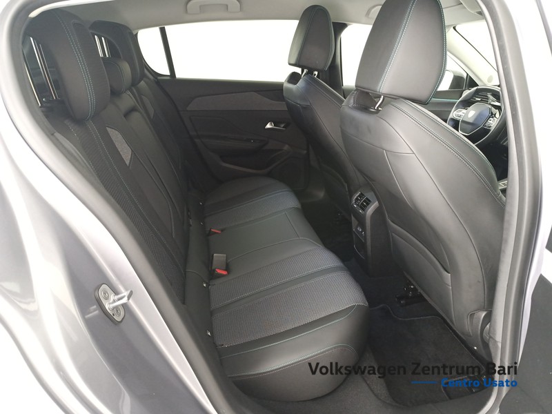 Peugeot 308 1.5 bluehdi allure s&s 130cv eat8 - 18