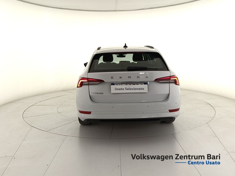 Skoda Octavia wagon 2.0 tdi evo ambition 115cv dsg - 6