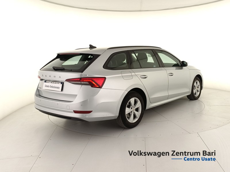 Skoda Octavia wagon 2.0 tdi evo ambition 115cv dsg - 6