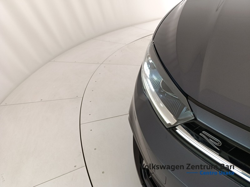 Volkswagen Polo 1.0 tsi r-line 95cv - 23