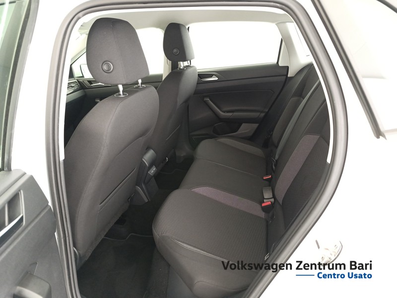 Volkswagen Polo 1.0 life 80cv - 16