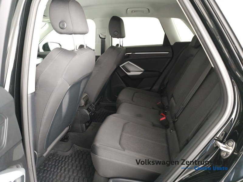 Audi Q3 35 2.0 tdi s line edition s-tronic - 16