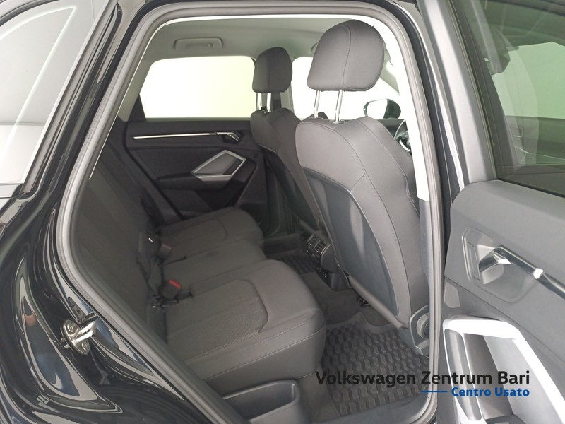 Audi Q3 35 2.0 tdi s line edition s-tronic - 18