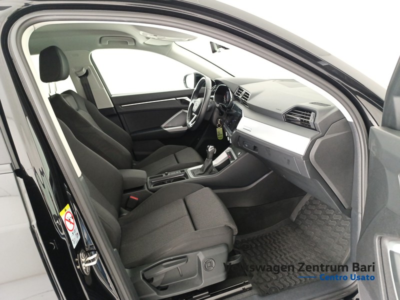 Audi Q3 35 2.0 tdi s line edition s-tronic - 19
