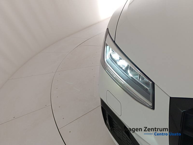 Audi Q2 30 2.0 tdi business advanced - 20