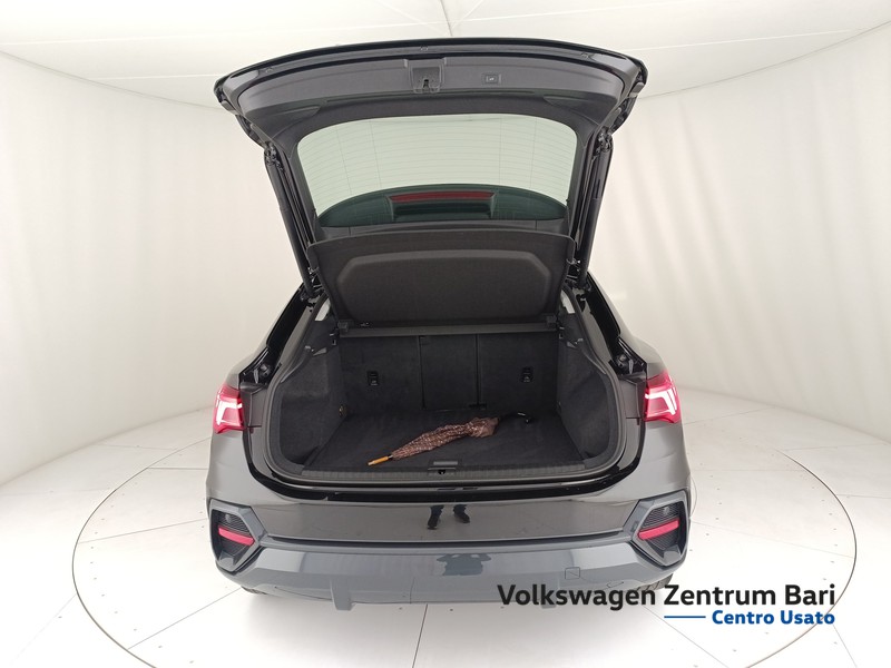 Audi Q3 sportback 35 2.0 tdi business plus quattro s-tronic - 17