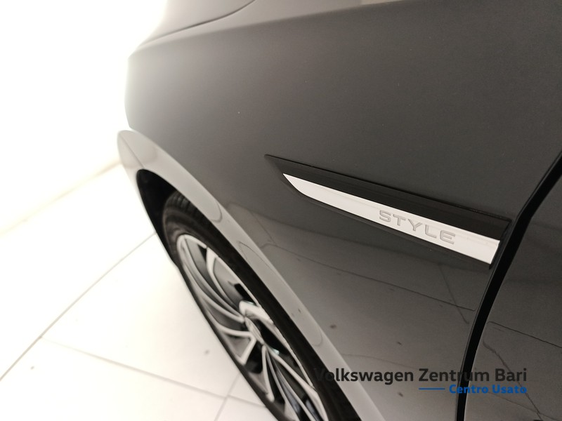 Volkswagen Golf variant 2.0 tdi style 150cv dsg - 15