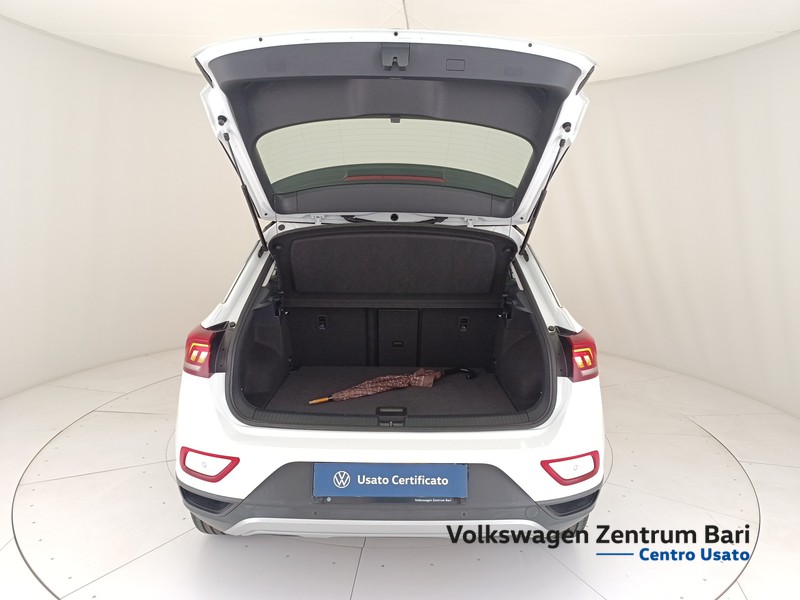 Volkswagen T-Roc 1.0 tsi life 110cv - 18