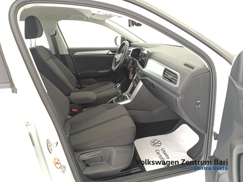 Volkswagen T-Roc 1.0 tsi life 110cv - 20