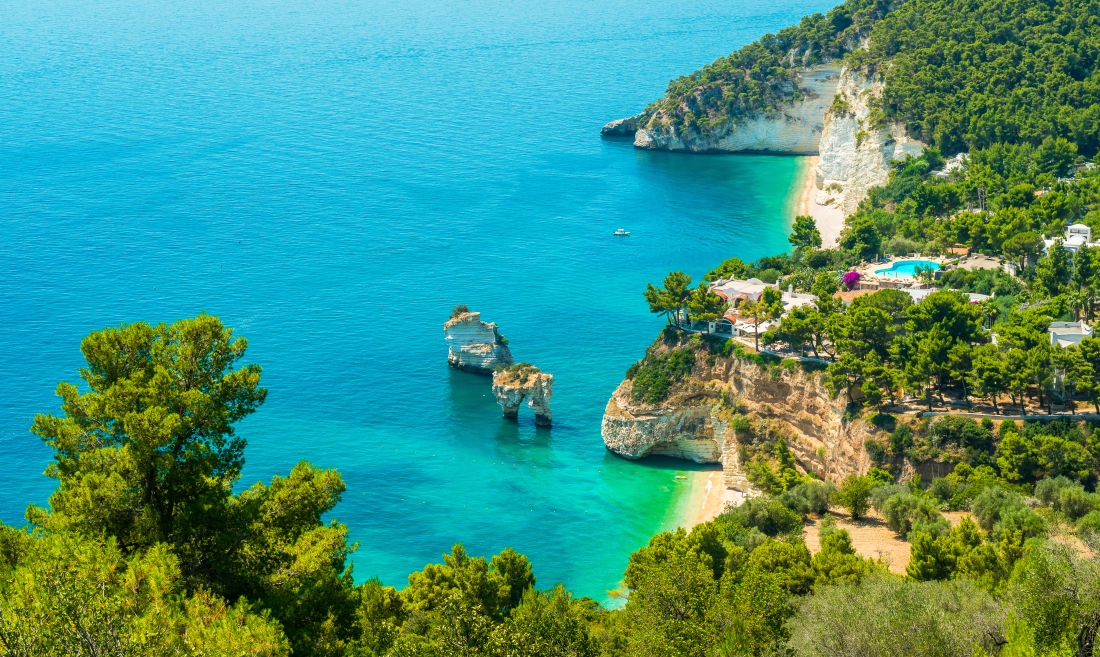 immagine rappresentativa Puglia On the Road: 5 strade panoramiche e le città da visitare in Puglia in auto